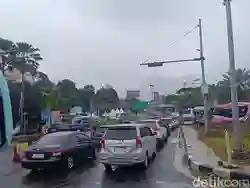 Lebih dari 25 Ribu Kendaraan Menuju Puncak Pagi Ini